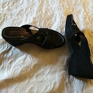 Donald Pliner Black sandals